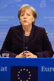 Merkel pide a China ser lo más "transparente" posible sobre Covid-19