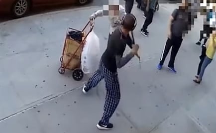 Video. Joven golpea brutalmente a anciano en Manhattan