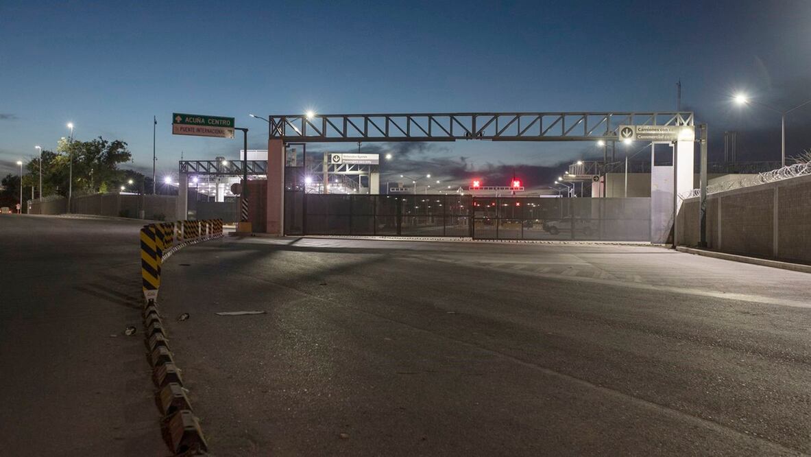 Puente internacional en Ciudad Acuña, México, cerca de Del Río, en Texas. Foto: AP