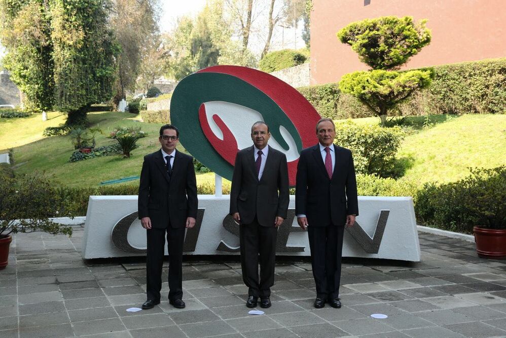 La ceremonia de relevo se llevó a cabo en las instalaciones del CISEN. /Especial