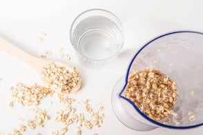 Por qué se debe remojar la avena antes de comerla