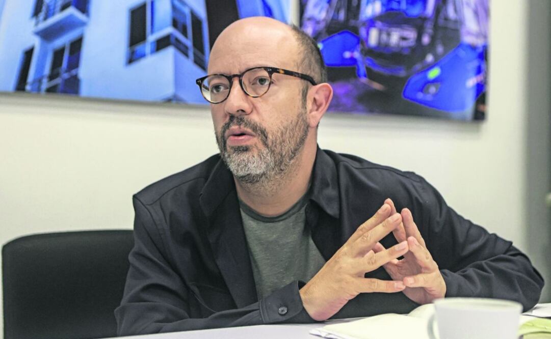 Inti Muñoz dijo que la asignación de viviendas en renta respetará el orden en el que se registren los jóvenes. Foto: Gabriel Pano | El Universal