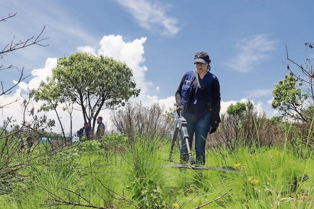 Autoridades del Edomex y el Equipo Argentino de Antropología Forense firmaron un convenio para la búsqueda de migrantes desaparecidos. Foto: Especial