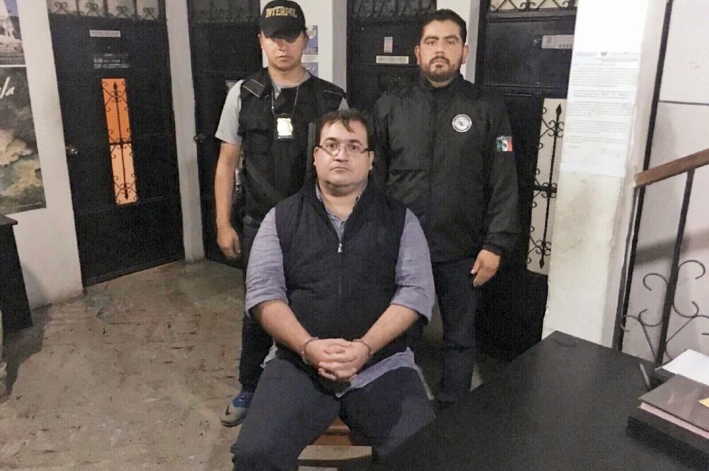 El gobierno de México informó que Javier Duarte está acusado de delincuencia organizada y operaciones con recursos ilícitos. (ARCHIVO EL UNIVERSAL)