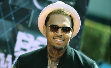 Acusan a Chris Brown de incumplimiento de contrato