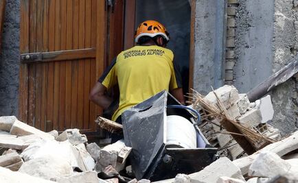 Italia reconstruirá su patrimonio histórico dañado por sismo