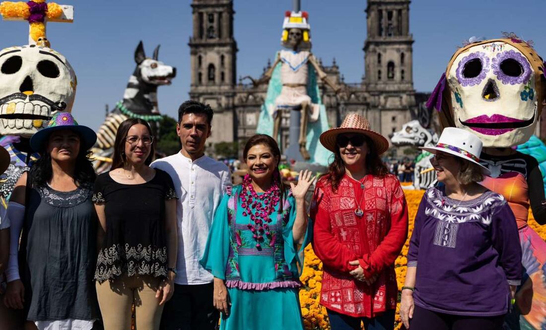 Brugada inaugura la Mega Ofrenda de Día de Muertos en el Zócalo (26/10/2025). Foto: Hugo Salvador / EL UNIVERSAL