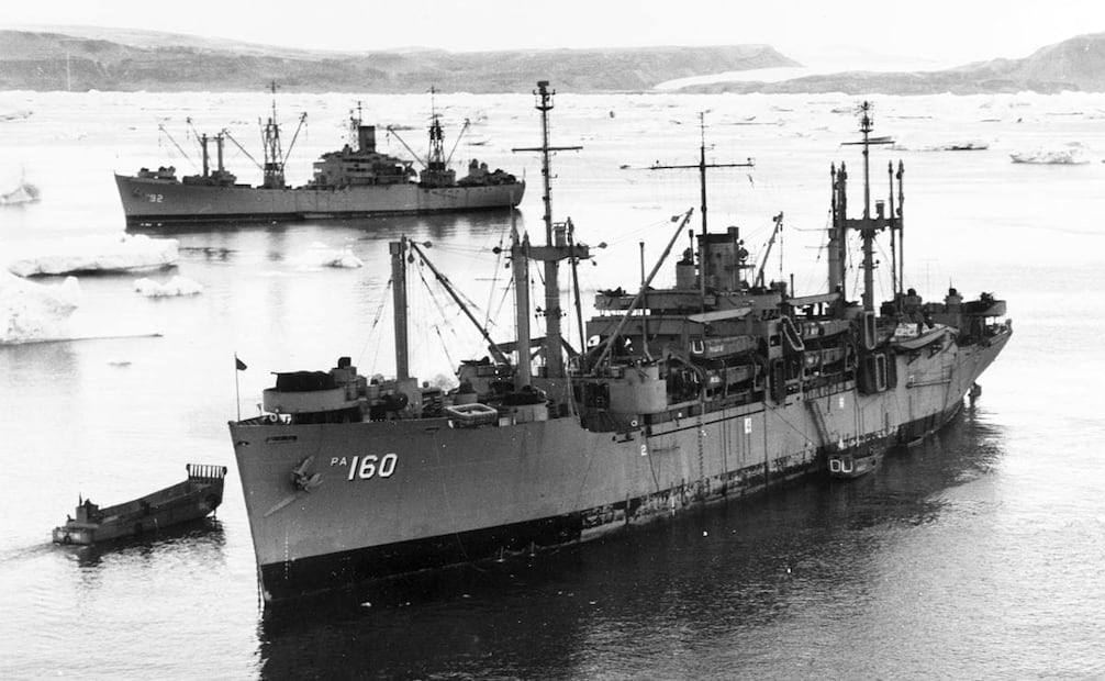Barcos de E.U. en Groenlandia, 1951. Su trato en ese entonces dio total acceso a la milicia de la Unión Americana sobre la colonia danesa. Foto: Wikimedia Commons