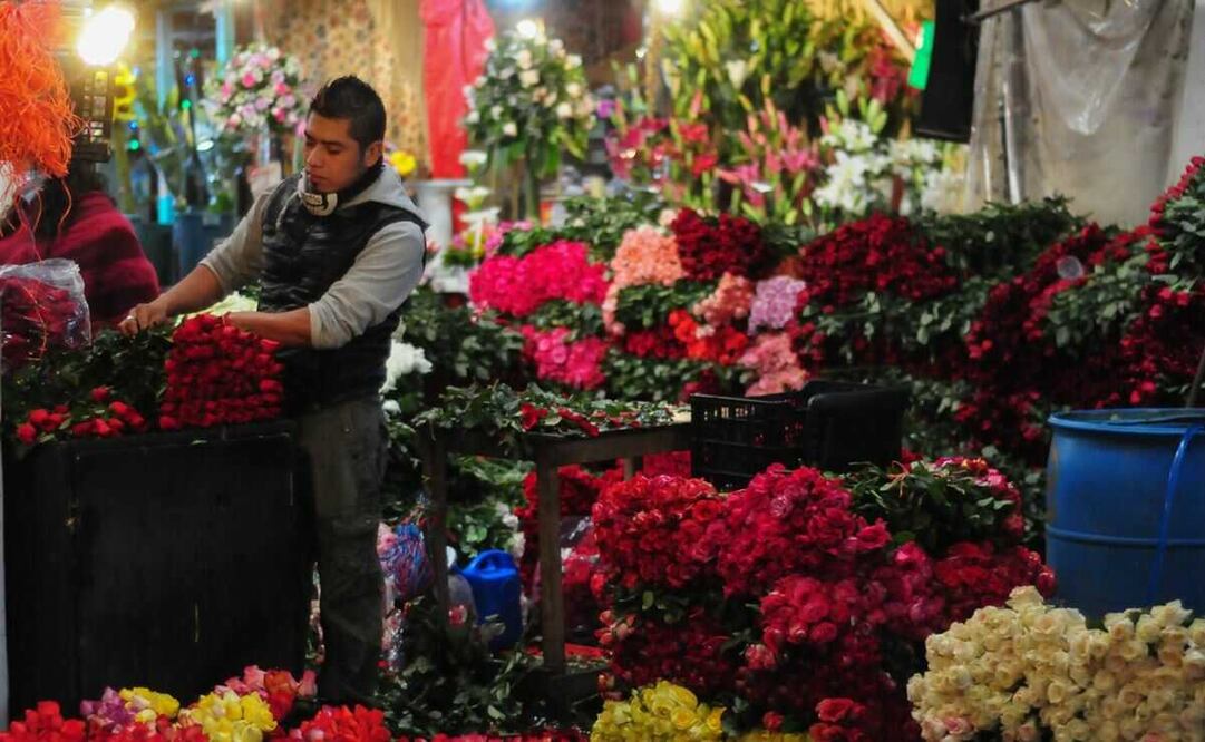14 de febrero: Precio de las rosas sube más de 40% en centrales de abasto. Foto: Cuartoscuro