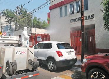 Dan insumos y sanitizan el hospital Tacubaya