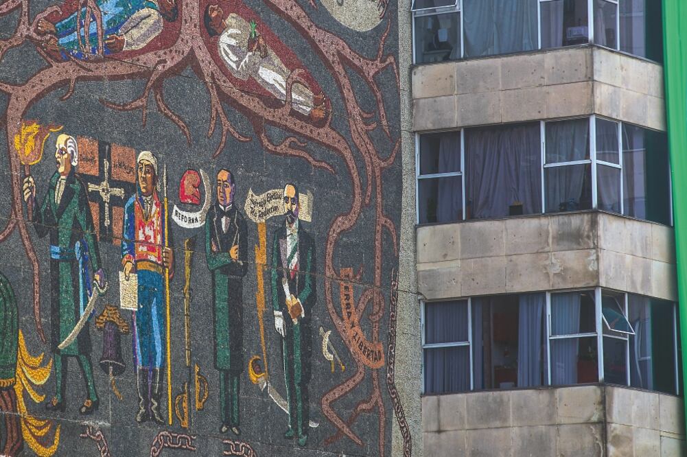 En la sede de la dependencia hay 15 murales de varios autores. (ARCHIVO EL UNIVERSAL)