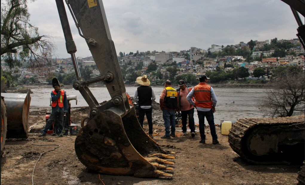 Autoridades continúan con la jornada de limpieza y de salud en la Colonia San Rafael de Chamapa, Naucalpan, el lunes 23 de junio de 2025, tras el desborde de la presa Los Cuartos. Foto: Darío Luna/EL UNIVERSAL
