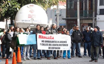 Vecinos protestan por ferias e inseguridad en Coyoacán