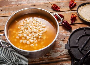 Por qué ponerle cal al maíz del pozole
