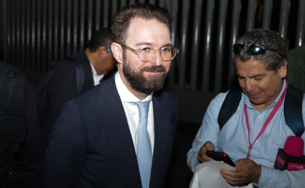 Salida de Pablo Campuzano, abogado del exgobernador de Veracruz Javier Duarte de Ochoa, quien permanecerá en el reclusorio Norte en la CDMX (21/11/2025). Foto: Carlos Mejía / EL UNIVERSAL