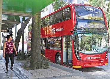 Amparos por L7 del Metrobús enredan a CDMX