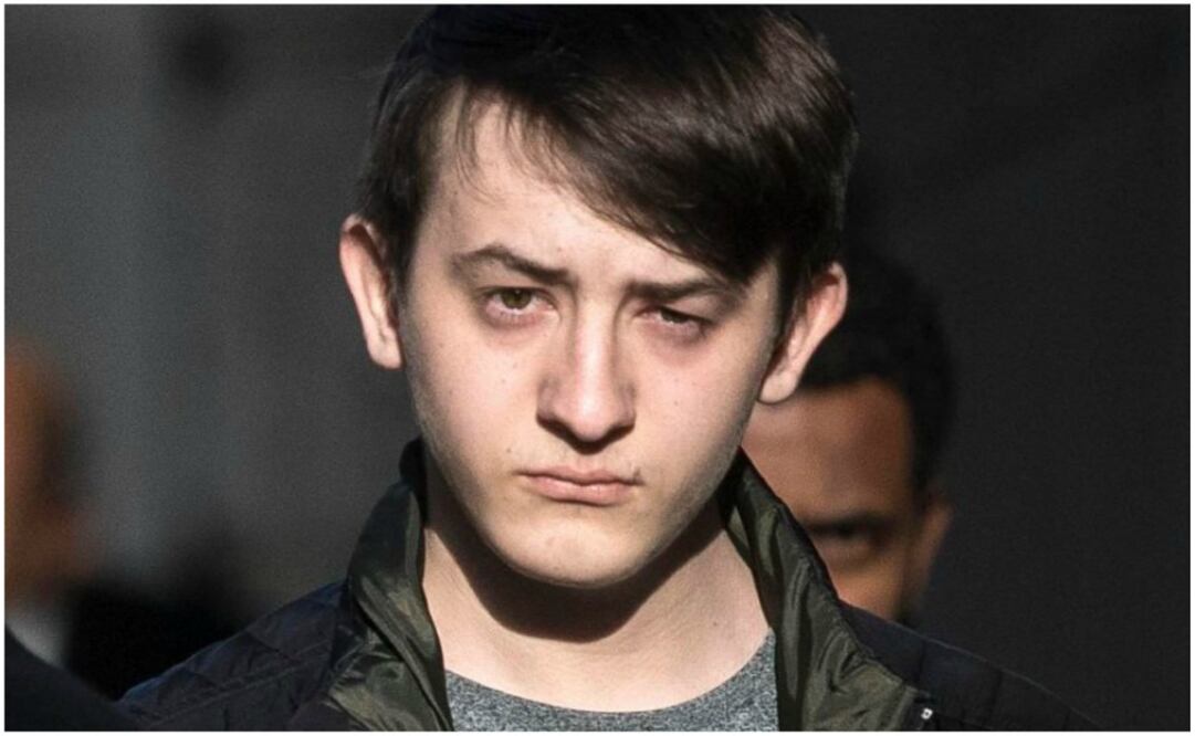 El adolescente fundó el grupo Crackas With Attitude, que empleaba "ingeniería social", para obtener información confidencial y luego explotarla para explotar cuentas