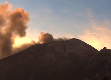 EN VIVO Sorprende el Popocatépetl a capitalinos con fumarola y bello amanecer