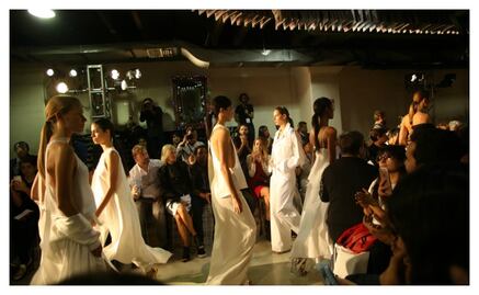 Juan Carlos Obando desfila en EL UNIVERSAL