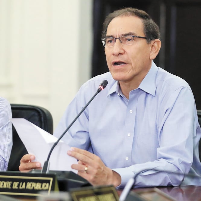 El presidente peruano, Martín Vizcarra, anunció ayer que actuará frente a la remoción de dos fiscales clave en la investigación de Odebrecht. AFP