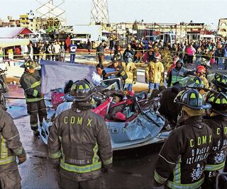 Mueren cinco en choque en Iztapalapa 