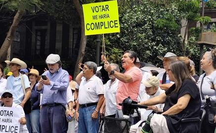 "Nos están quitando la libertad"; integrantes de la Coordinadora Nacional se manifiestan en Cuernavaca, Morelos contra elección judicial