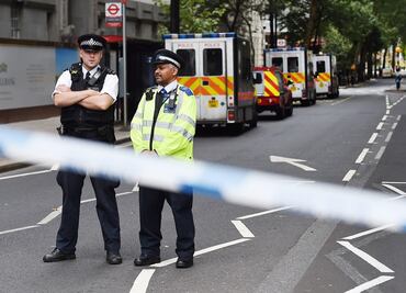 Atropello en Parlamento británico es atentado terrorista, según la Policía