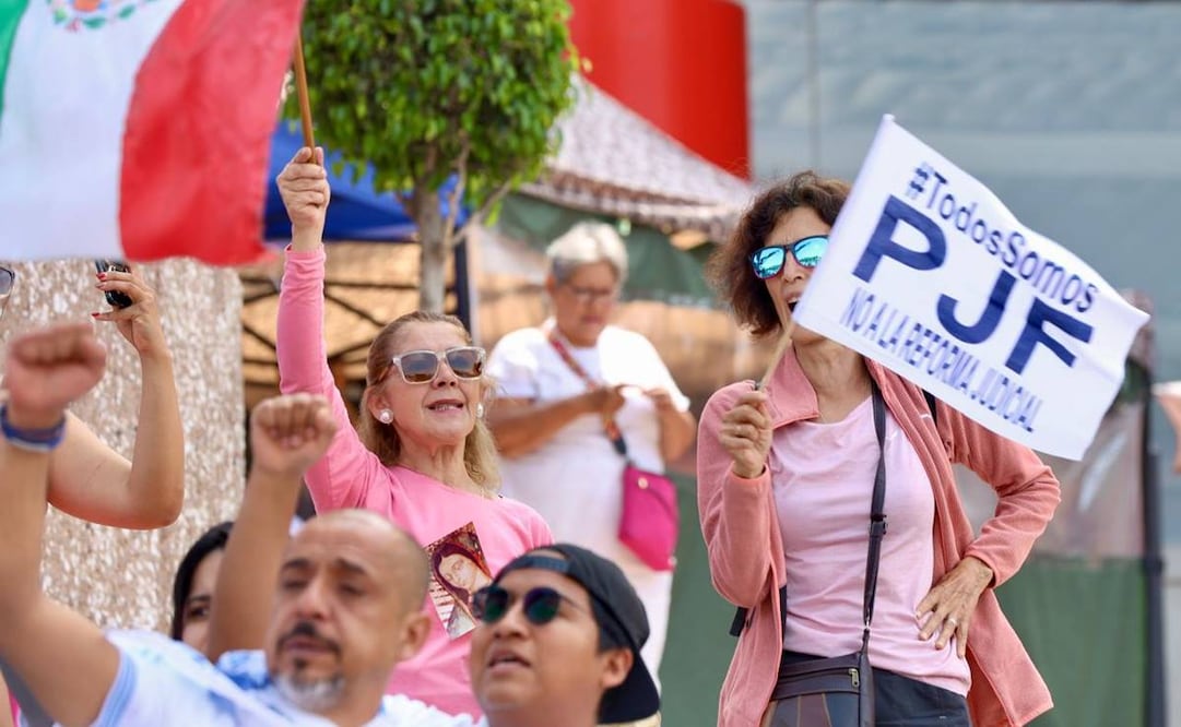 Trabajadores del Poder Judicial reanudarán plantón este 17 de septiembre. Foto: Valente Rosas. EL UNIVERSAL