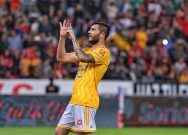 André-Pierre Gignac anotó su gol número 100 con Tigres