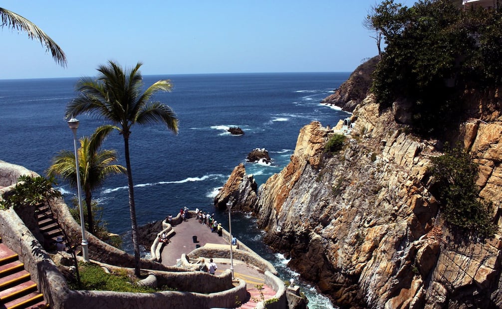 Desde 1934, La Quebrada es símbolo de valentía y tradición en el puerto. Foto: Wikimedia Commons