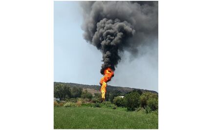 Controlan incendio provocado por toma clandestina en Hidalgo