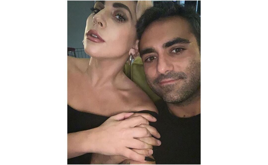Lady Gaga y su novio. Foto: Instagram