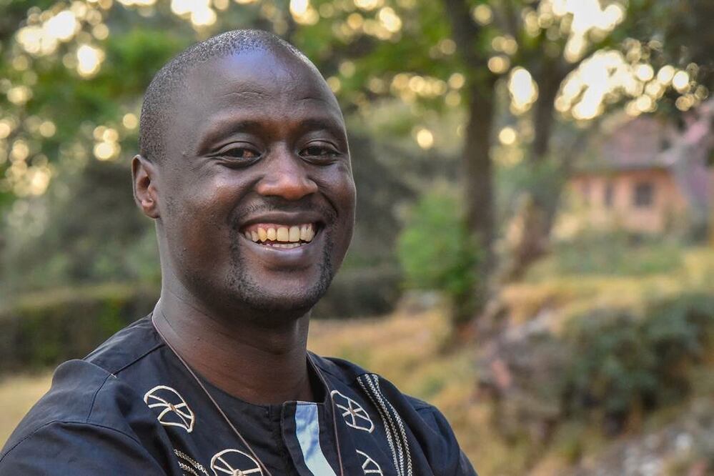Peter Tabichi profesor de 36 años, que también forma parte de la orden franciscana (Foto: AFP)