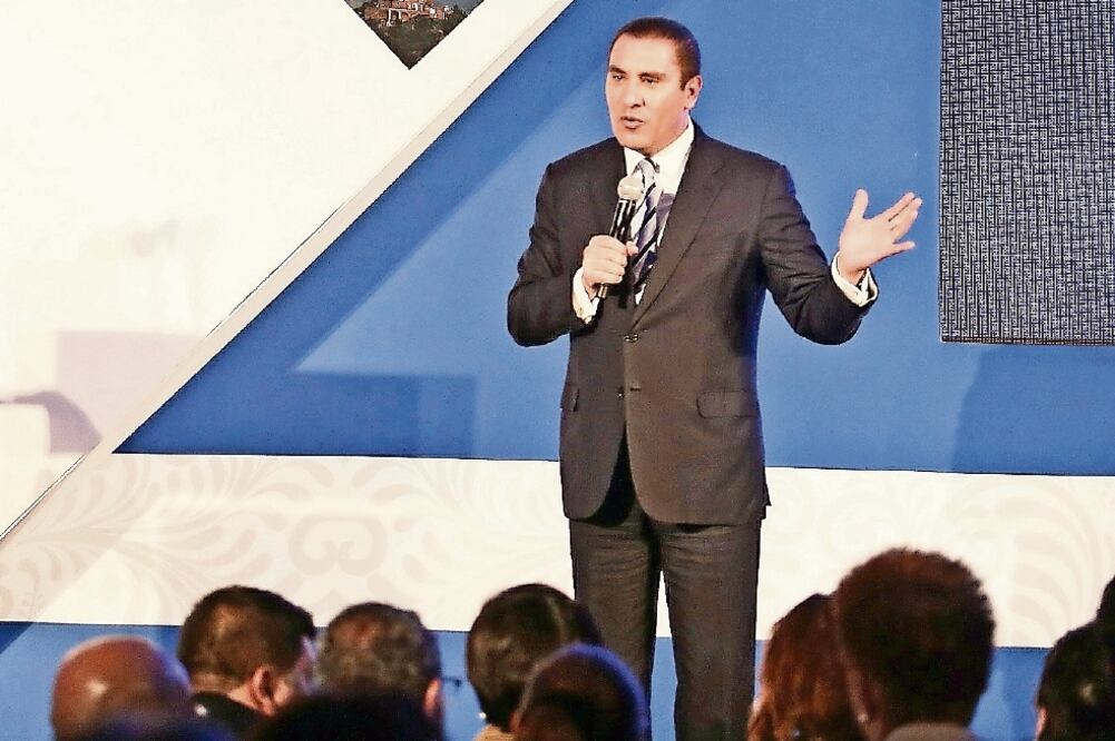 El gobernador de Puebla, Rafael Moreno Valle, dice estar listo para participar en los spots correspondientes al PAN (ARCHIVO EL UNIVERSAL)