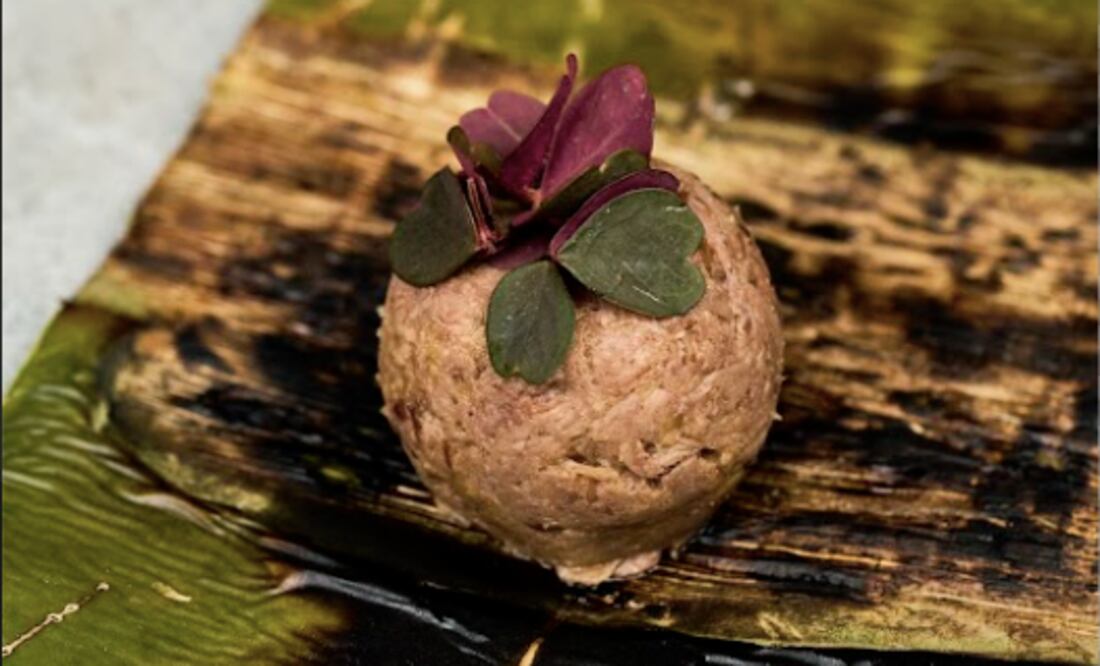 Mixiote de short rib del restaurante Autor en Conrad Tulum. Foto: Cortesía