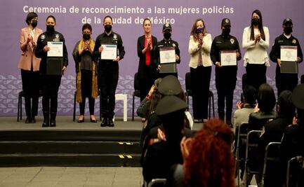 Fiscalía CDMX reconoce a mujeres policías por su labor en seguridad 