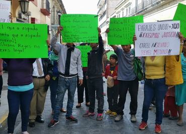 Familias desplazadas tras ataque en Monte Albán se plantan en Palacio de Gobierno de Oaxaca