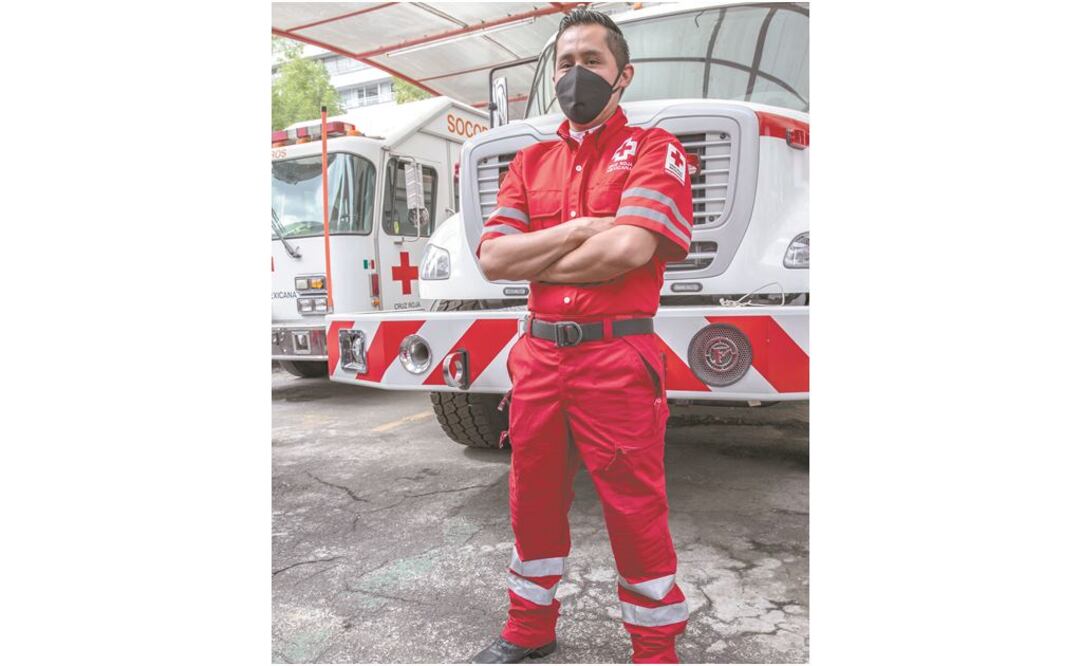 La Cruz Roja cuenta con 17 mil paramédicos en todo el país para brindar atención a enfermos de Covid. SERGIO TAPIA. EL UNIVERSAL