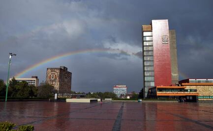 UNAM recibe Medalla de Oro de la Universidad de Granada