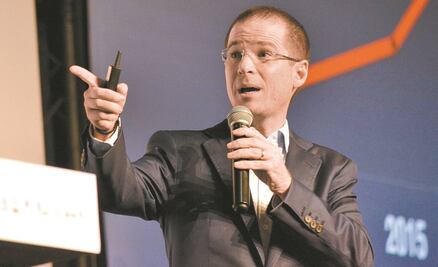 Reaparece Ricardo Anaya; pide seriedad ante coronavirus