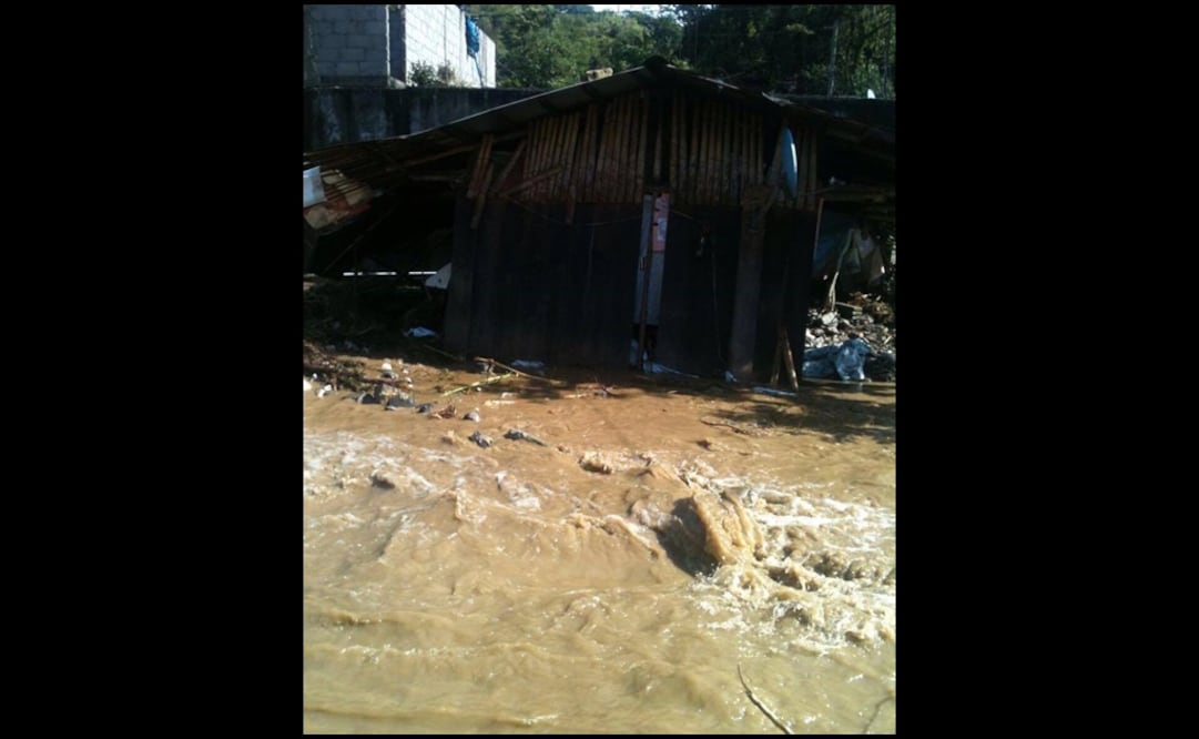 Una usuaria en Facebook nos manda fotos de los estragos de Earl en Tlaola, Puebla (Dayna Angélica Trujillo Cruz)