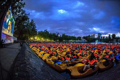 Disfruta de una película al aire libre en el Lanchacinema de Chapultepec