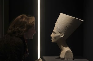 Del caballito al ataúd, las piezas que muestran cómo era la infancia en el antiguo Egipto