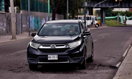 ¿Cómo denunciar un bache en la CDMX?