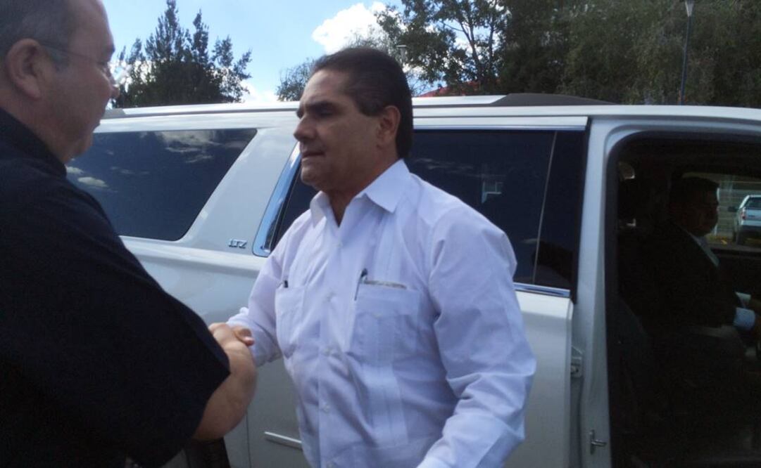 Aureoles destacó la labor de los elementos de las fuerzas armadas y la Policía Federal, quienes dijo, velan por el bienestar de los ciudadanos (Foto: Carlos Arrieta EL UNIVERSAL)
