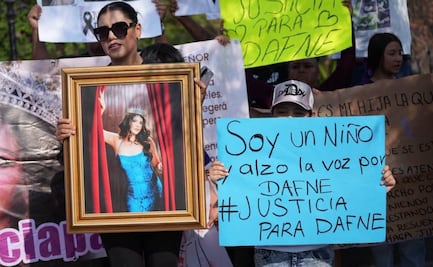 "Justicia para Dafne"; realizan marcha y plantón frente a Academia Militarizada Doenitz en Tamaulipas