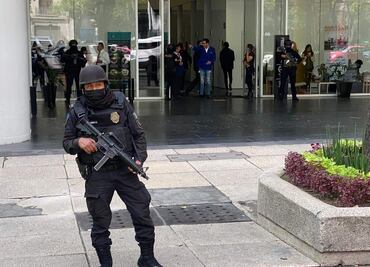 Realizan operativo en call center de Reforma; prestaban dinero y extorsionaban a personas, dice Sheinbaum