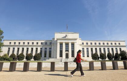 Fed subió tasas, pero mantuvo debate por la inflación