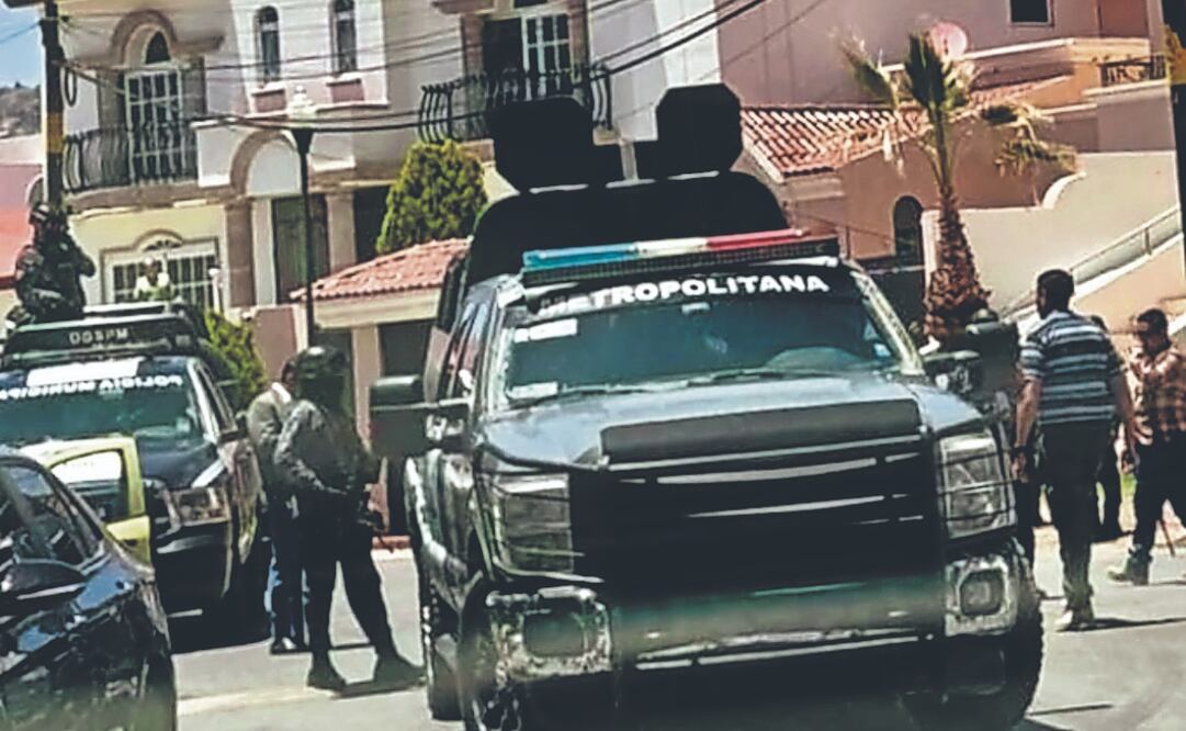 Elementos de la Policía Estatal detuvieron a un hombre
que ingreso a alta velocidad en un fraccionamiento. Foto Especial