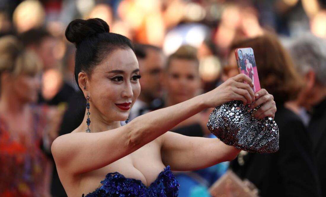 No todos acataron la prohibición de tomarse selfies en Cannes Foto:AP